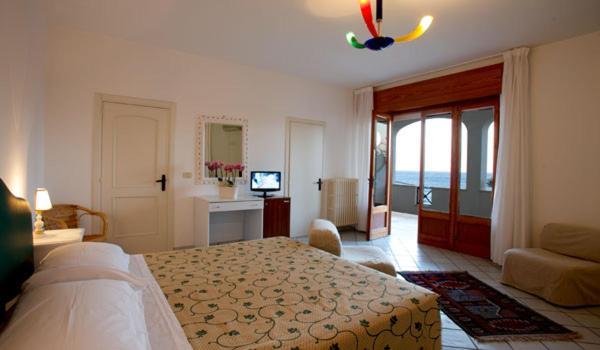 Hotel Il Vascello Marina Serra Dış mekan fotoğraf