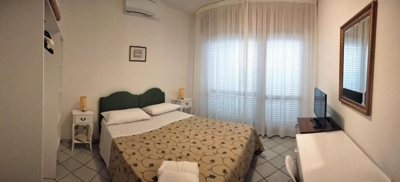 Hotel Il Vascello Marina Serra Dış mekan fotoğraf